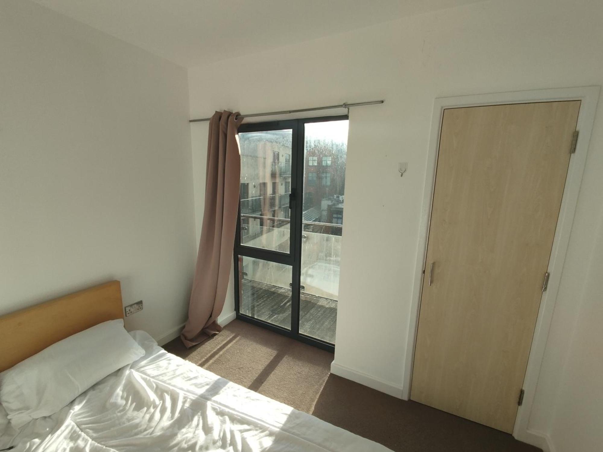 Room In Cardiff City Center - Swiftstay Extérieur photo
