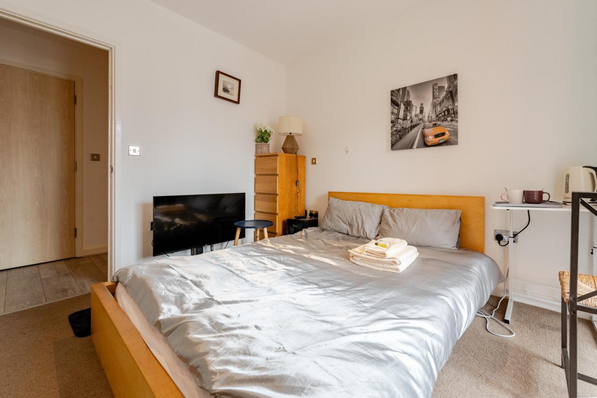 Room In Cardiff City Center - Swiftstay Extérieur photo